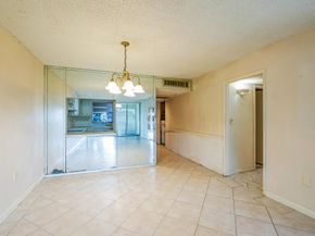 9440 Tangerine Place 102, Davie FL 33324