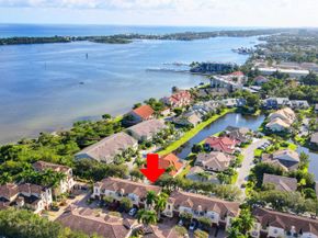 810 Via Villagio, Hypoluxo FL 33462