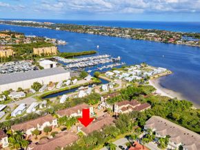 810 Via Villagio, Hypoluxo FL 33462