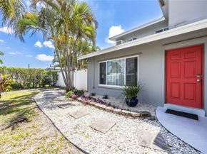 1750 NE 55th St, Fort Lauderdale FL 33334