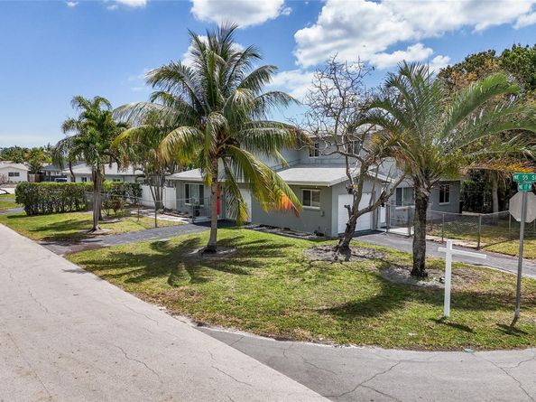 1750 NE 55th St, Fort Lauderdale FL 33334