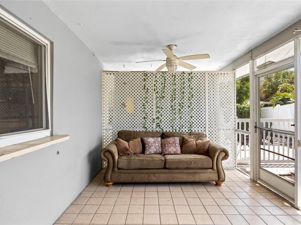 1750 NE 55th St, Fort Lauderdale FL 33334