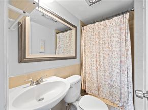 1750 NE 55th St, Fort Lauderdale FL 33334