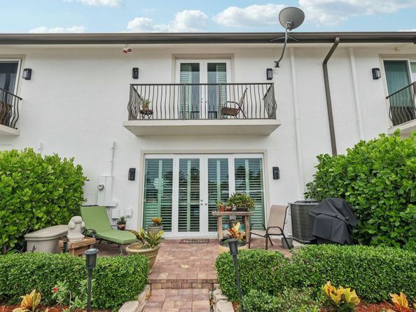 1367 SE 3rd Avenue, Pompano Beach FL 33060
