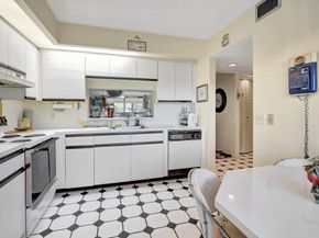 12600 SW 5th Ct 410 L, Pembroke Pines FL 33027