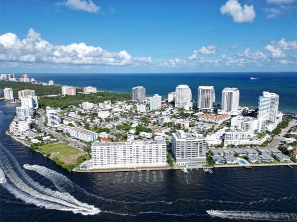 527 Orton Avenue 303 D, Fort Lauderdale FL 33304