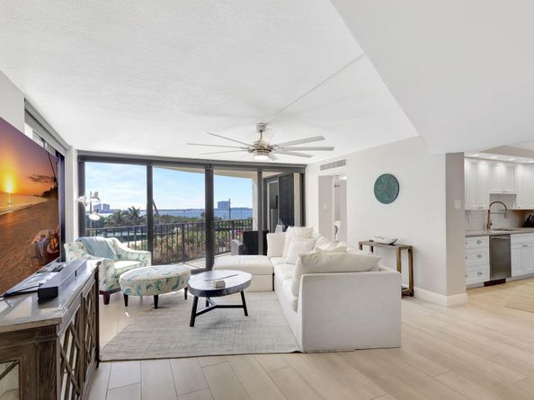 5420 N Ocean Drive Drive 304, Singer Island FL 33404