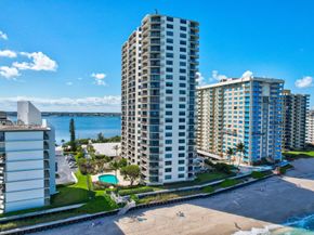 5420 N Ocean Drive Drive 304, Singer Island FL 33404