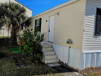 6 N Loafing Street