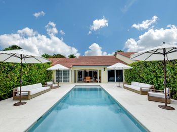 2521 Vista Del Prado Drive