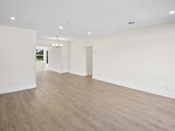 1104 SE 7th Street, Deerfield Beach FL 33441