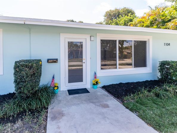 1104 SE 7th Street, Deerfield Beach FL 33441