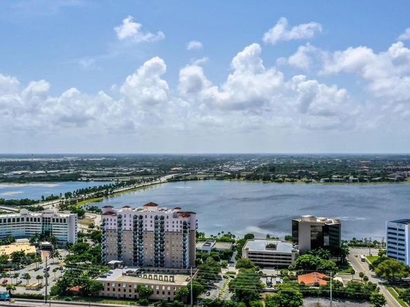 720 S Sapodilla Avenue 301, West Palm Beach FL 33401