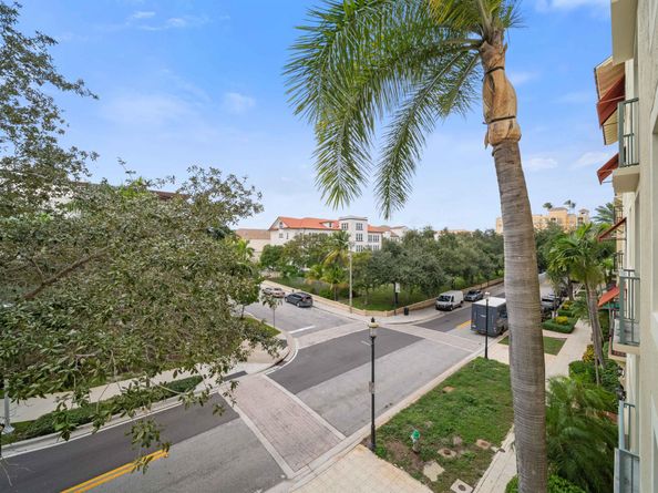 720 S Sapodilla Avenue 301, West Palm Beach FL 33401