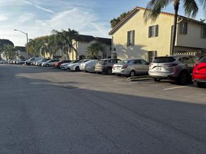 10843 NW 8th St 10843, Pembroke Pines FL 33026