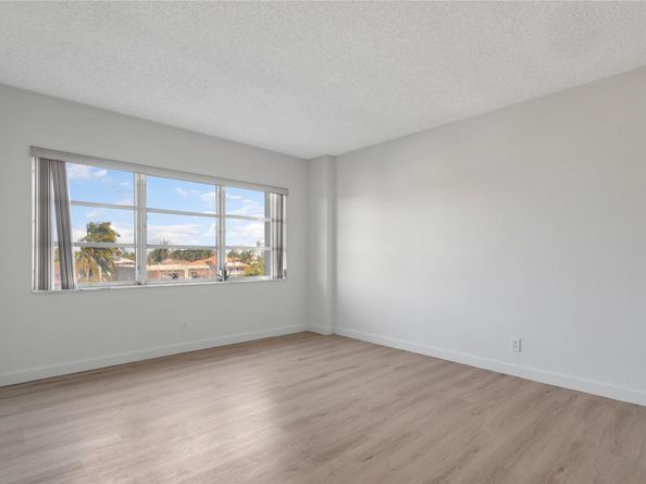 2500 E Las Olas Blvd 406, Fort Lauderdale FL 33301
