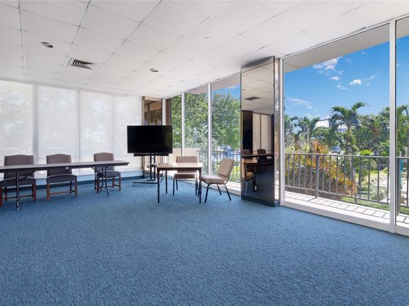2500 E Las Olas Blvd 406, Fort Lauderdale FL 33301