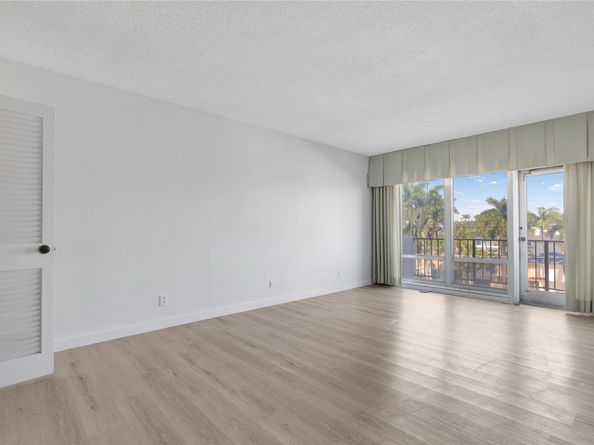 2500 E Las Olas Blvd 406, Fort Lauderdale FL 33301