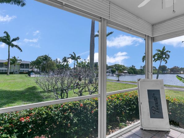960 Crystal Lake Drive 115, Pompano Beach FL 33064