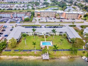 960 Crystal Lake Drive 115, Pompano Beach FL 33064