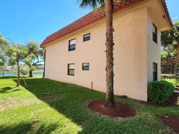 15710 E Waterside Cir 101, Sunrise FL 33326