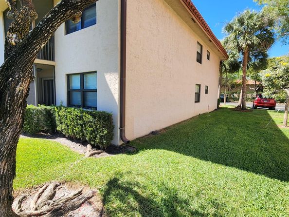 15710 E Waterside Cir 101, Sunrise FL 33326