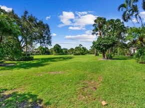 13334 Polo Club Road 226/227, Wellington FL 33414