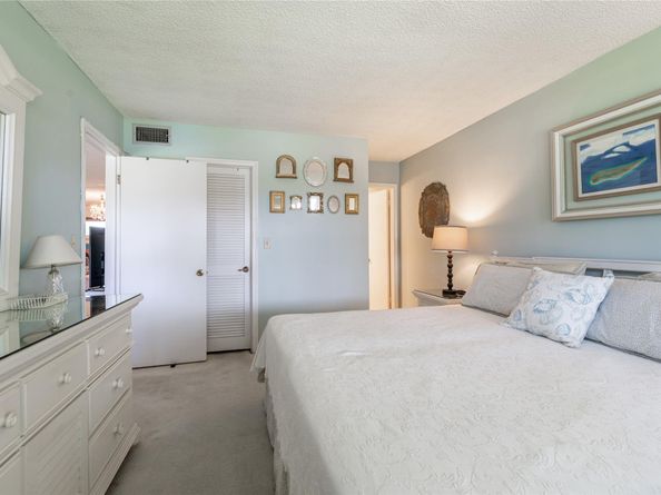 671 S Hollybrook Dr 306, Pembroke Pines FL 33025