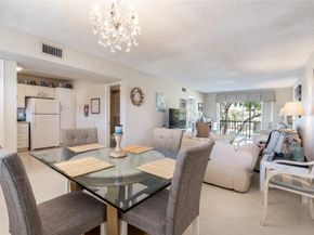 671 S Hollybrook Dr 306, Pembroke Pines FL 33025