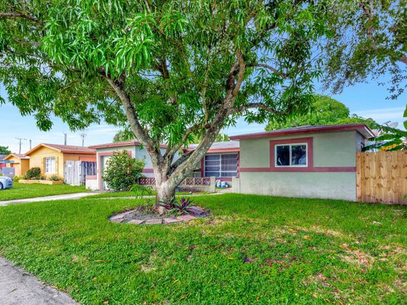 8001 NW 3rd Place, Margate FL 33063