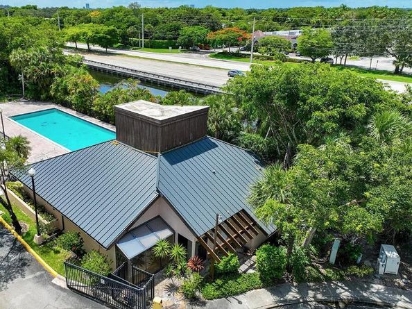 141 SW 96th Terrace 302, Plantation FL 33324
