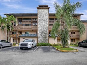 141 SW 96th Terrace 302, Plantation FL 33324