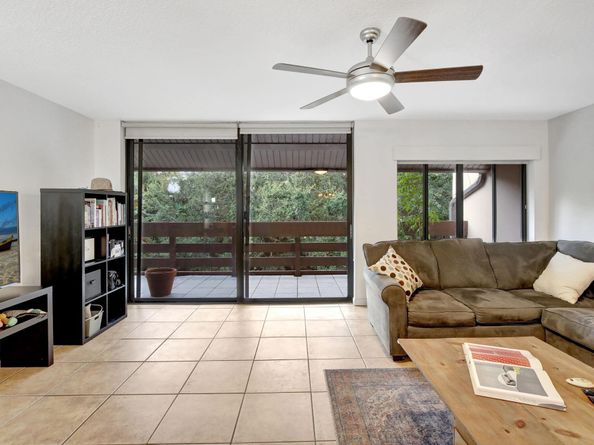 141 SW 96th Terrace 302, Plantation FL 33324