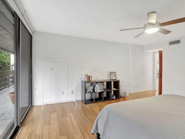 141 SW 96th Terrace 302, Plantation FL 33324