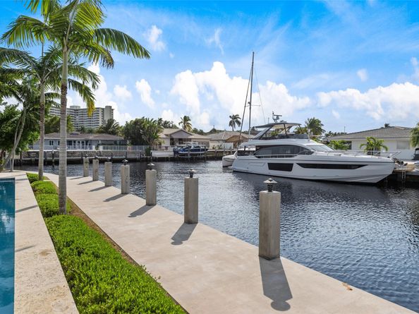 3300 NE 39th Street, Fort Lauderdale FL 33308
