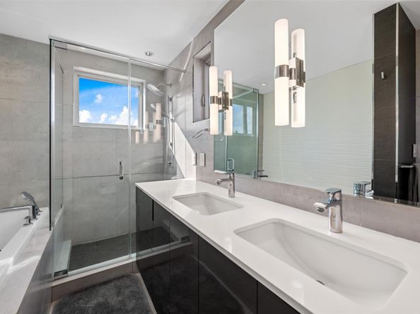 3300 NE 39th Street, Fort Lauderdale FL 33308