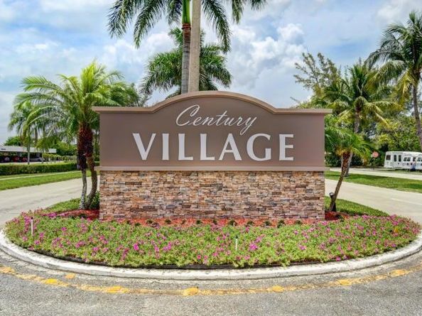 65 Berkshire C, West Palm Beach FL 33417