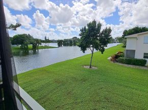 65 Berkshire C, West Palm Beach FL 33417