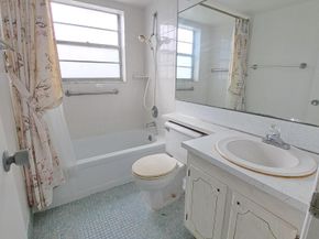 65 Berkshire C, West Palm Beach FL 33417