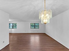 7 Bay Cedar Court, Royal Palm Beach FL 33411