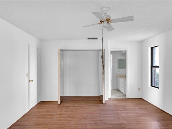 7 Bay Cedar Court, Royal Palm Beach FL 33411