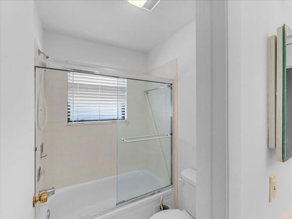 7 Bay Cedar Court, Royal Palm Beach FL 33411