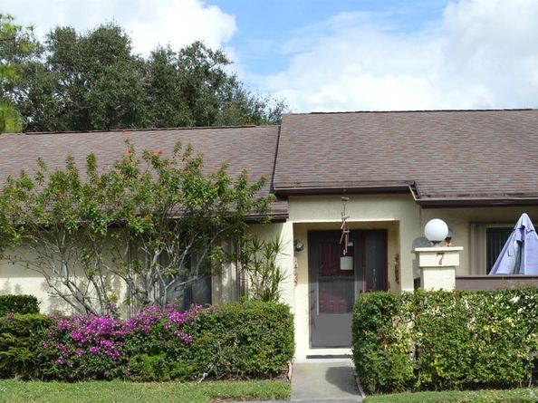 7 Bay Cedar Court, Royal Palm Beach FL 33411