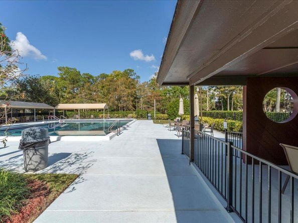 7 Bay Cedar Court, Royal Palm Beach FL 33411