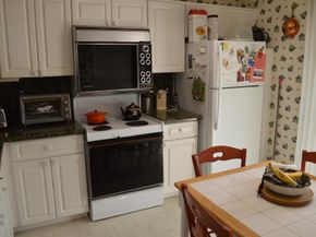 7 Bay Cedar Court, Royal Palm Beach FL 33411