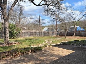 2204 Fair Oaks DR, Austin TX 78745