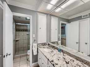 204 World Of Tennis SQ C15, Lakeway TX 78738