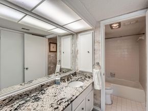 204 World Of Tennis SQ C15, Lakeway TX 78738