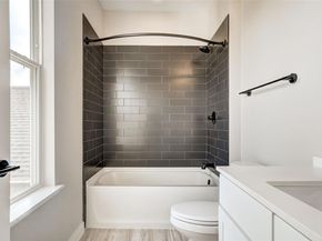 3809 Valley View RD 13, Austin TX 78704