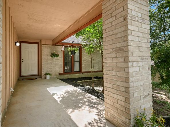 8702 Wildridge DR, Austin TX 78759